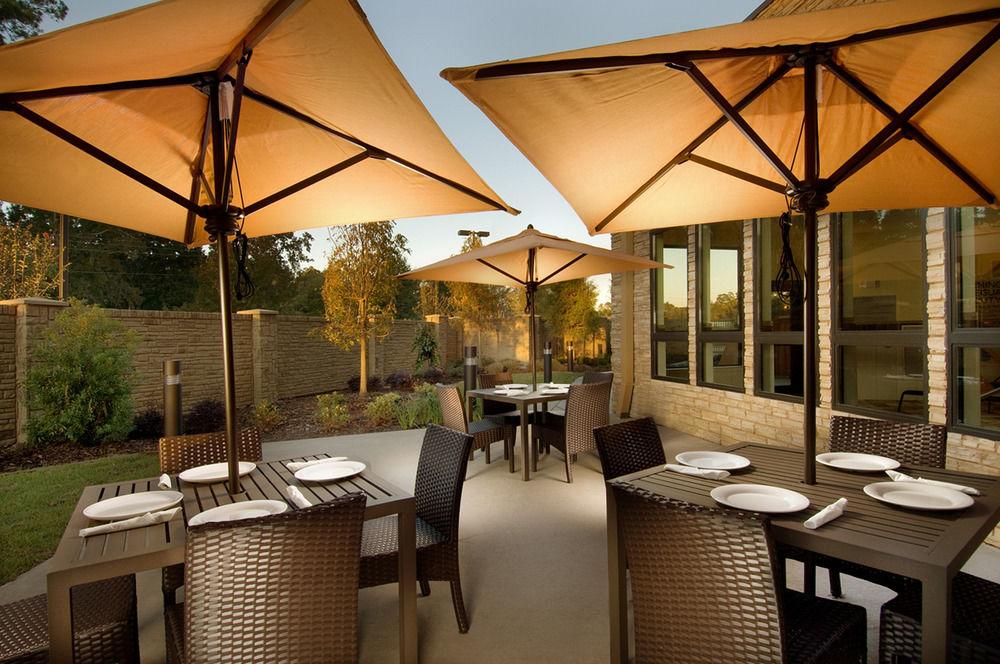 Courtyard By Marriott Tyler Hotel Exterior photo