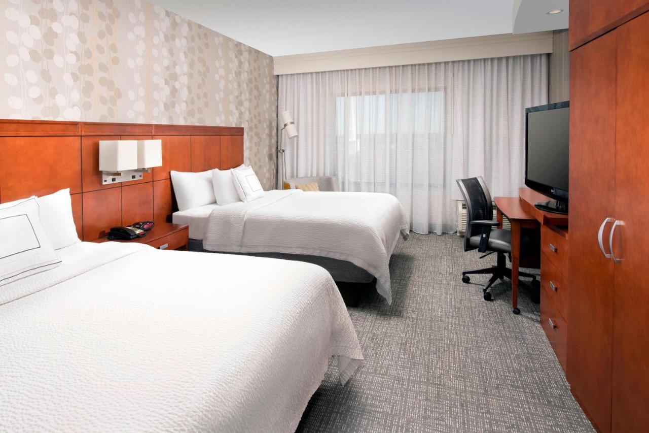 Courtyard By Marriott Tyler Hotel Exterior photo