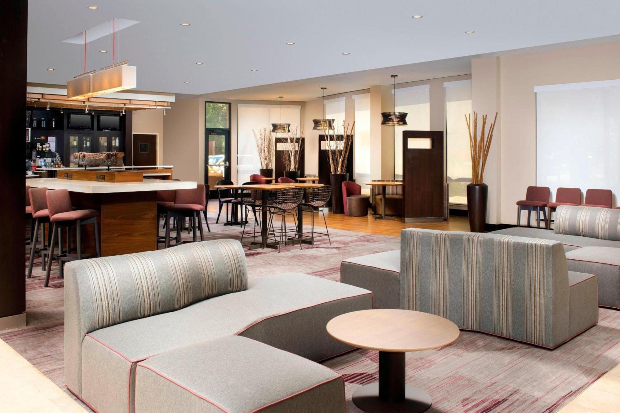 Courtyard By Marriott Tyler Hotel Exterior photo