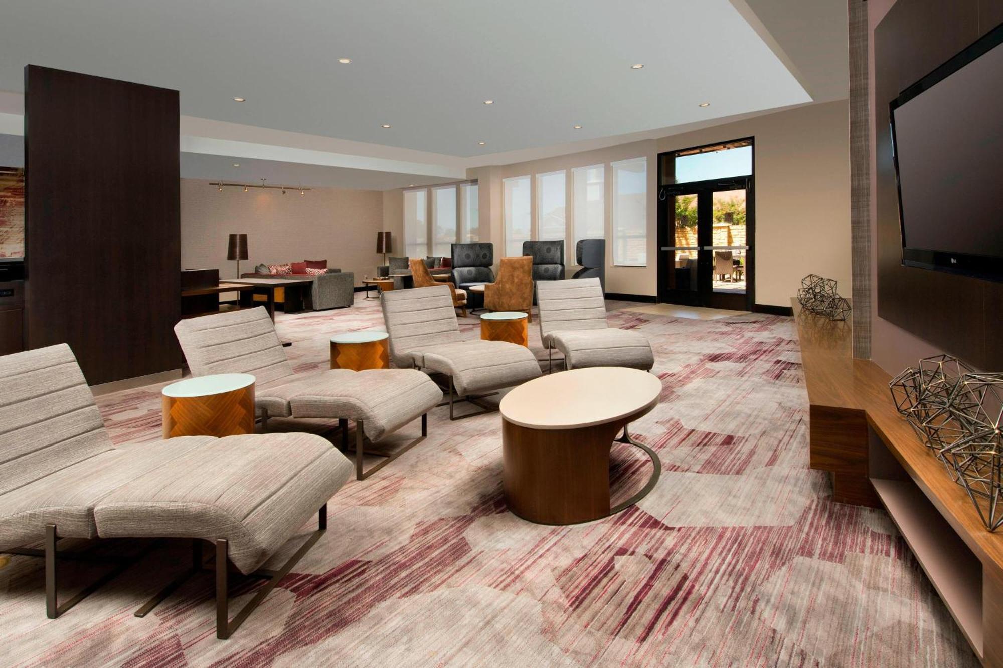 Courtyard By Marriott Tyler Hotel Exterior photo